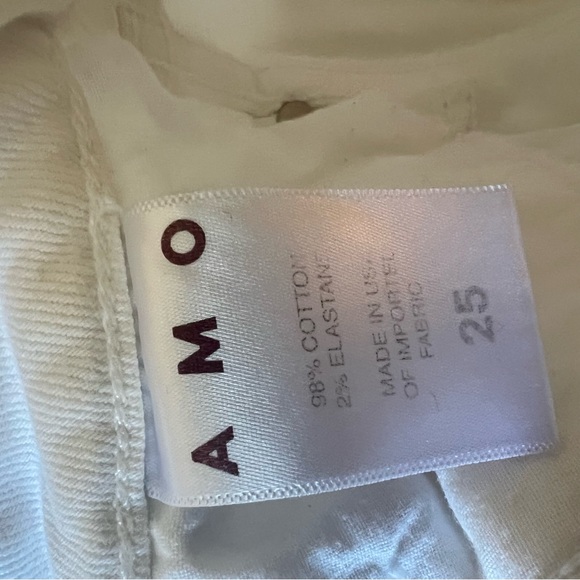 AMO Babe Sea Salt Wash White Cropped Jeans Raw Hem - Picture 14 of 14